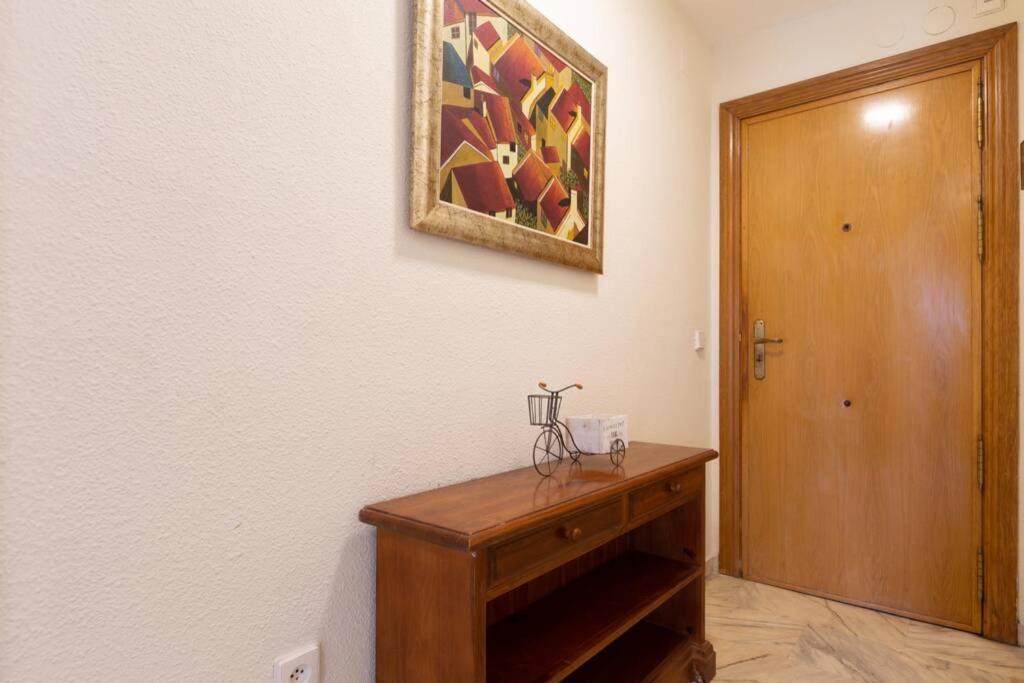 Апартаменты Playa Huelin Apartamento Малага Экстерьер фото