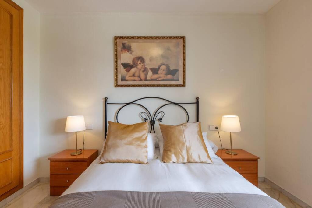 Апартаменты Playa Huelin Apartamento Малага Экстерьер фото