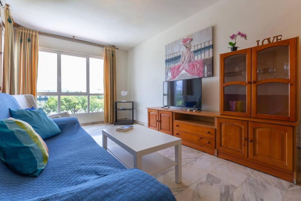 Апартаменты Playa Huelin Apartamento Малага Экстерьер фото